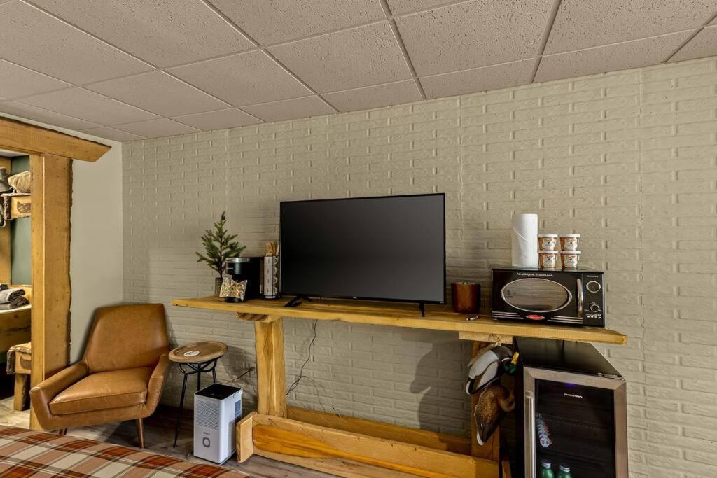 Stonegate Lodge Bed, Wifi, 50In Roku Tv, Salt Water Pool Room #109 유레카 스프링스 외부 사진